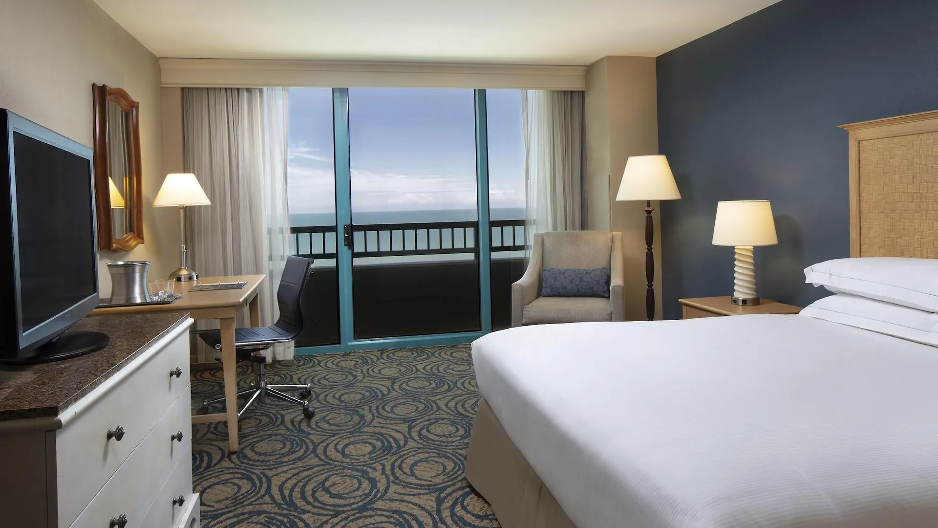 Hilton Daytona Beach Resort (Adults Only) 4*,